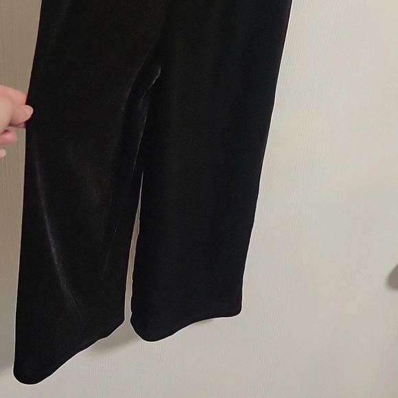 New With Tag Girls Black Size 7 One Piece Romper‎ Short Sleeve Bow Velor Soft - Picture 3 of 10